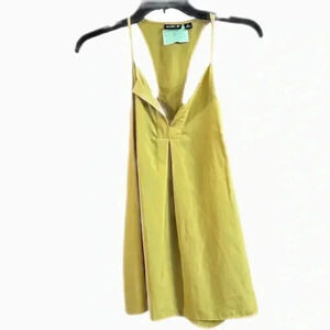 Allen B top size medium